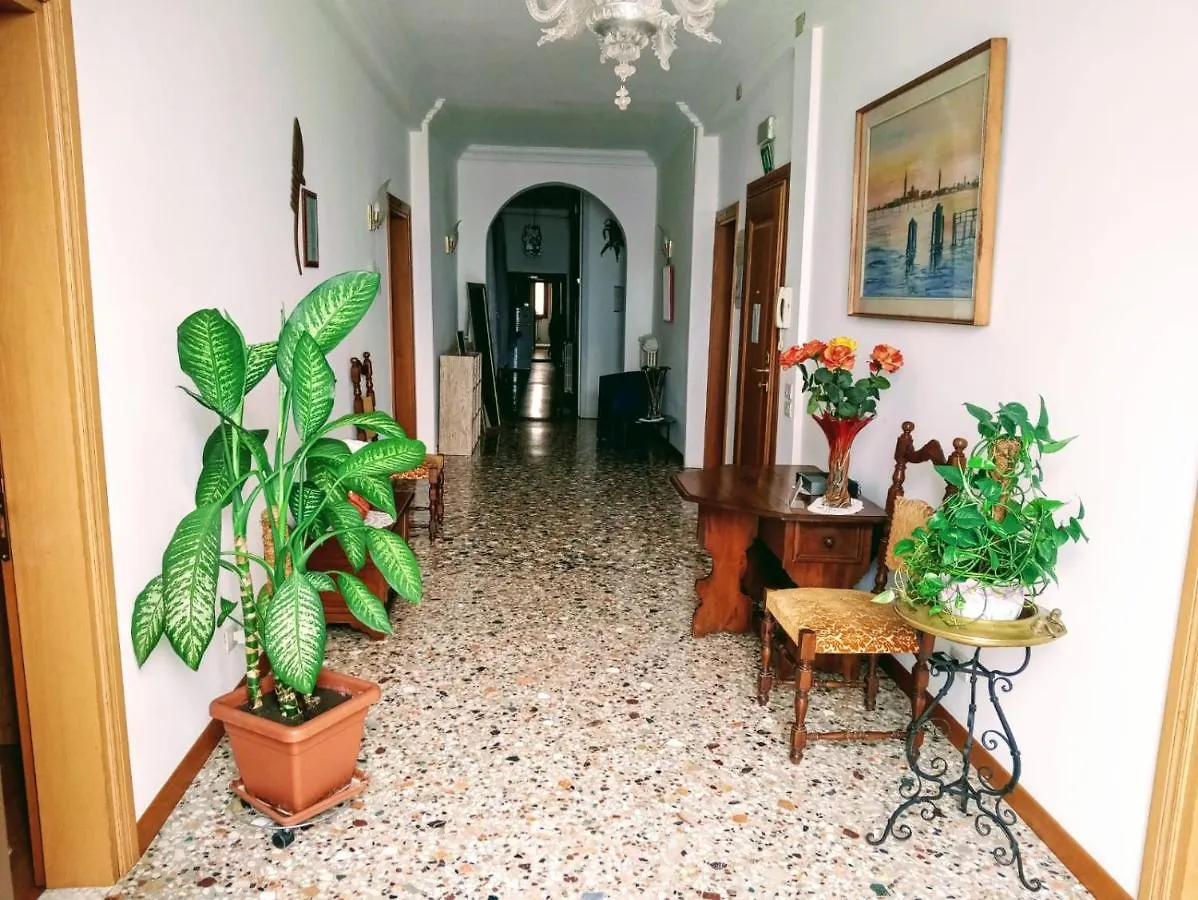 Casa Favaretto Guest House Венеция